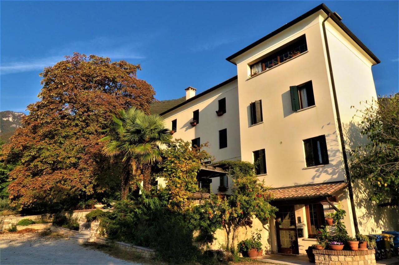 Locanda Alla Posta Borso del Grappa Exterior foto